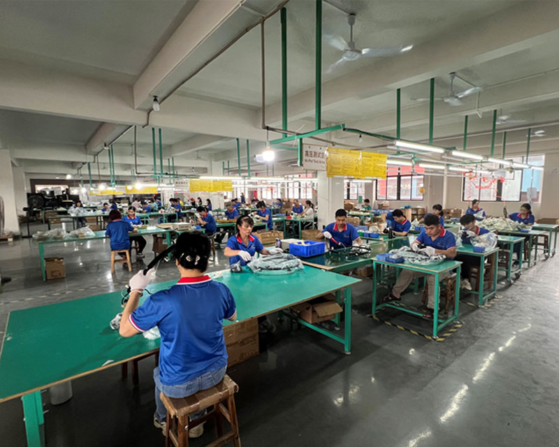 Selain produk kami sendiri, Jowin juga boleh menghasilkan produk pencahayaan mengikut lukisan atau sampel pelanggan