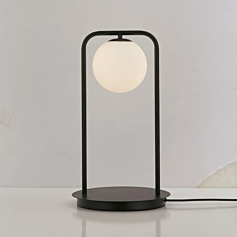 Lampu meja suasana ringkas